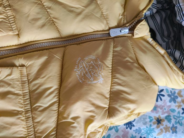 Doudoune blouson sans manche à capuche C&A Taille 3 ans - photo numéro 2