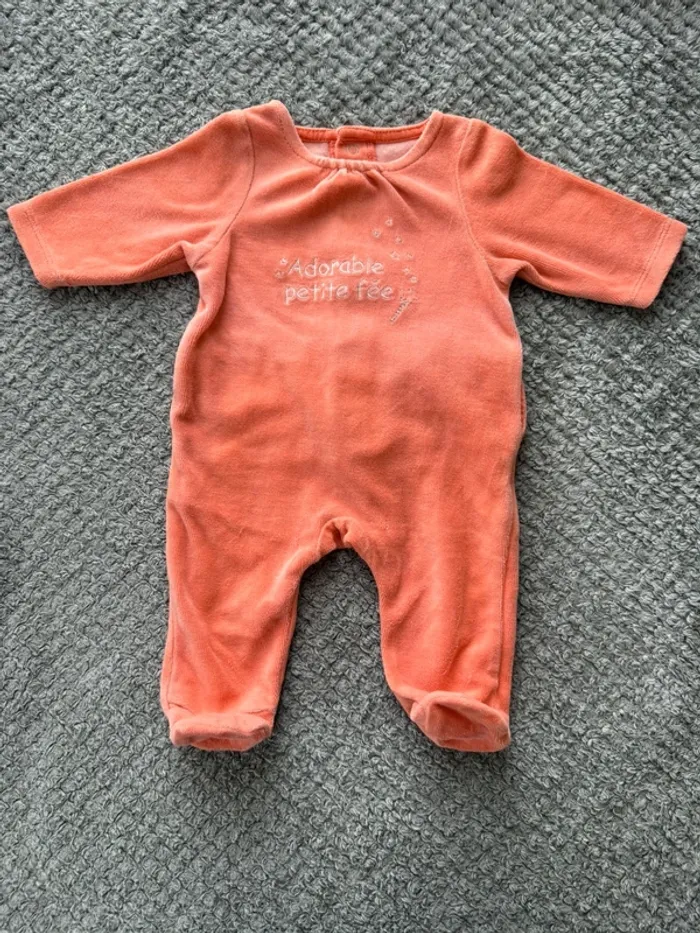Pyjamas une pièce orange saumon (1mois)