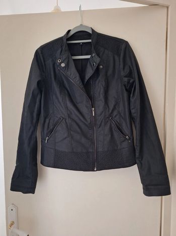 Veste noire taille 38