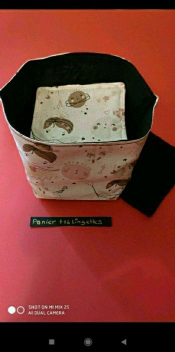 16 lingettes lavables et son panier neuf.....