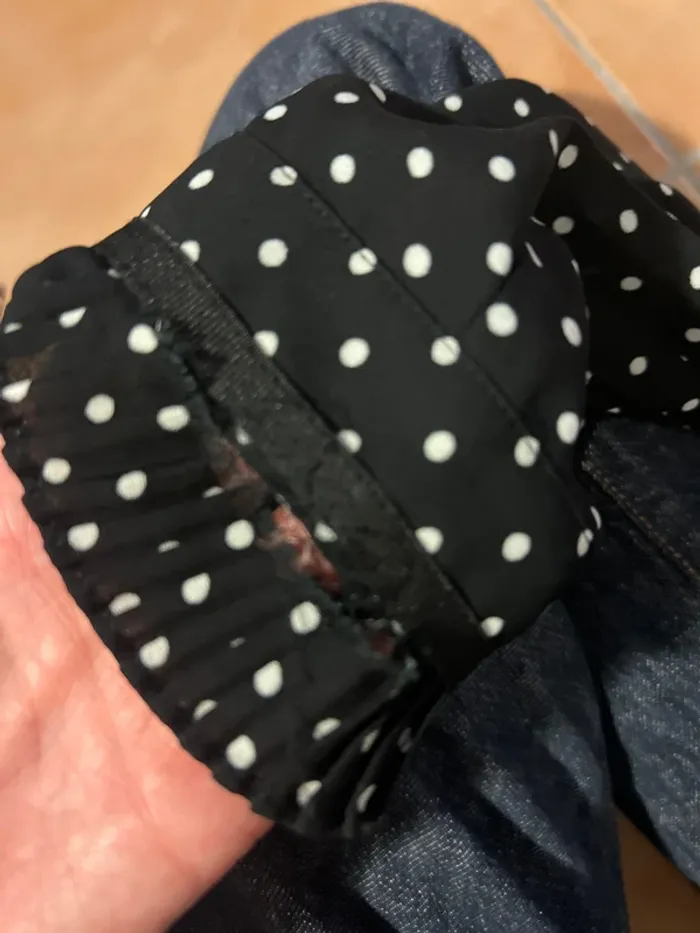 Sublime chemise à pois parisienne - Zara - M - très bon état à part les manches - photo numéro 3
