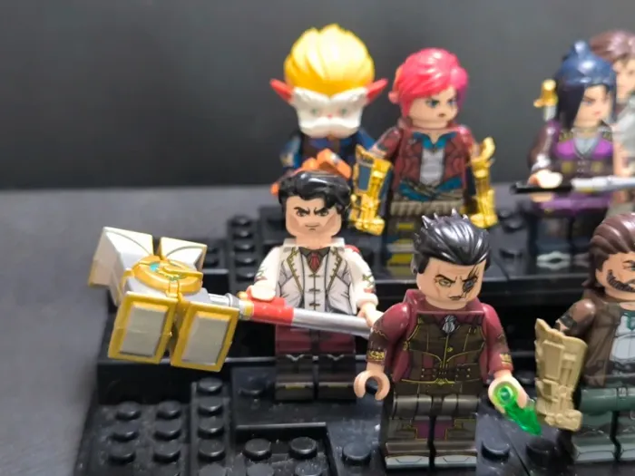 figurine type lego Arcane League of legends - photo numéro 2