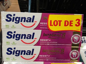 Lot de 3 dentifrices Signal resist +