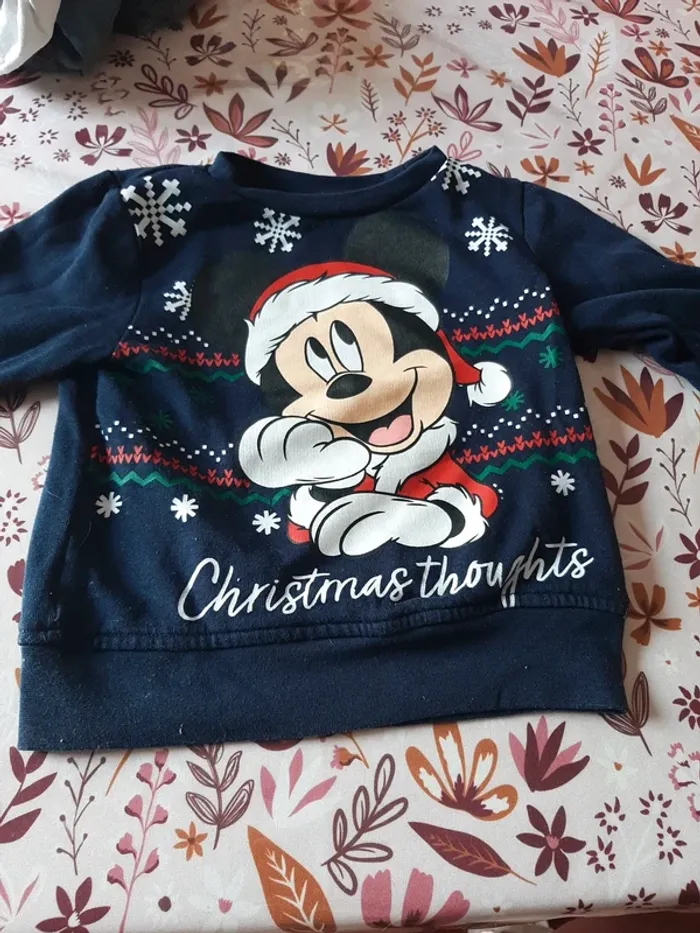 Pull de Noël mickey 3 ans