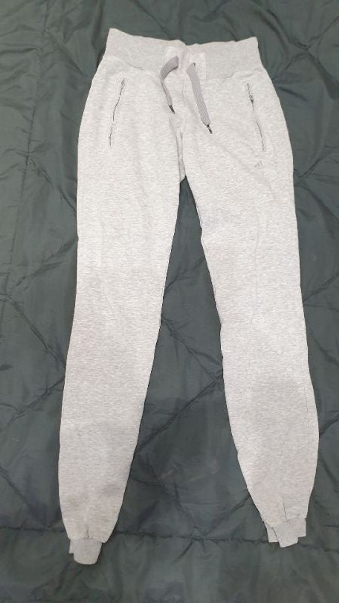 Pantalon de survêtement Adidas (A22)