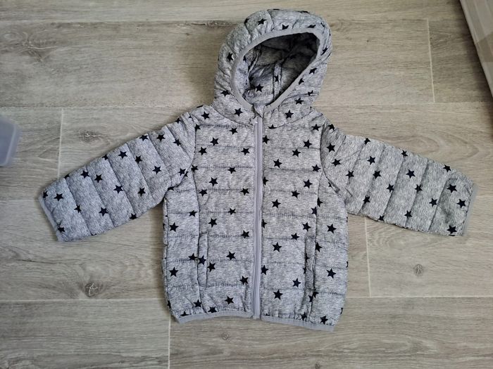 Blouson doudoune gris étoiles 18M Orchestra - TBE