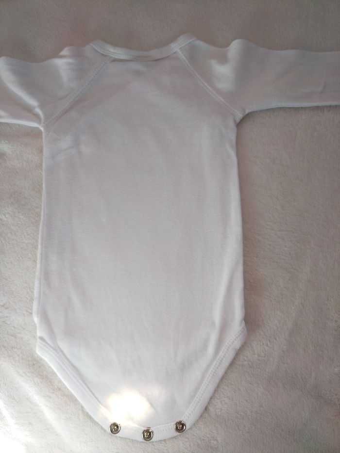 Body 3 mois - photo numéro 2