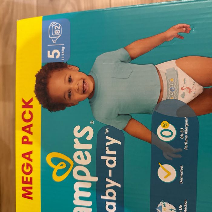 Pampers couché mega pack taille5 - photo numéro 2