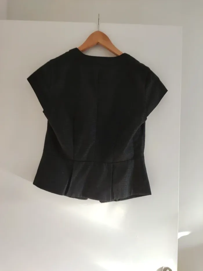Veste manche courte noire 36 - photo numéro 4