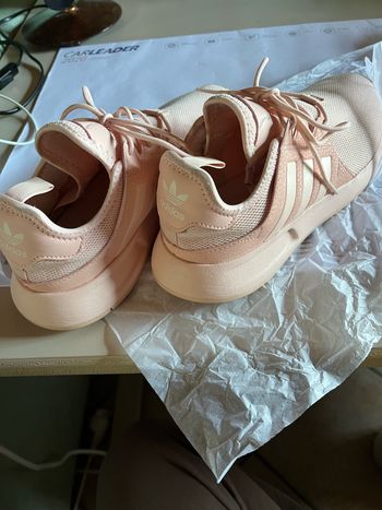 Basket adidas rose