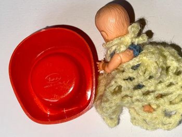 Ancienne petite poupée Vama + accessoire - photo numéro 3