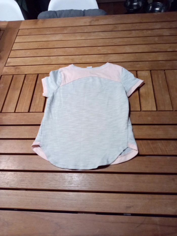 Lot de 2 tee-shirts Décathlon T 5 ans - photo numéro 4