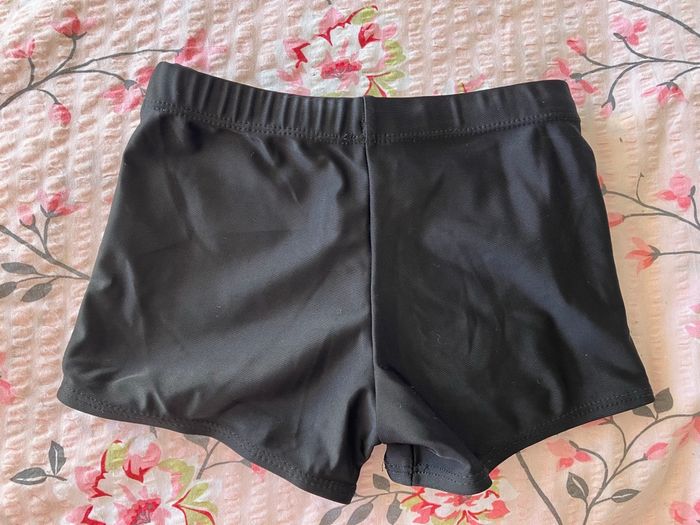 Maillot ou short de bain noir pour enfant 👦 - photo numéro 6