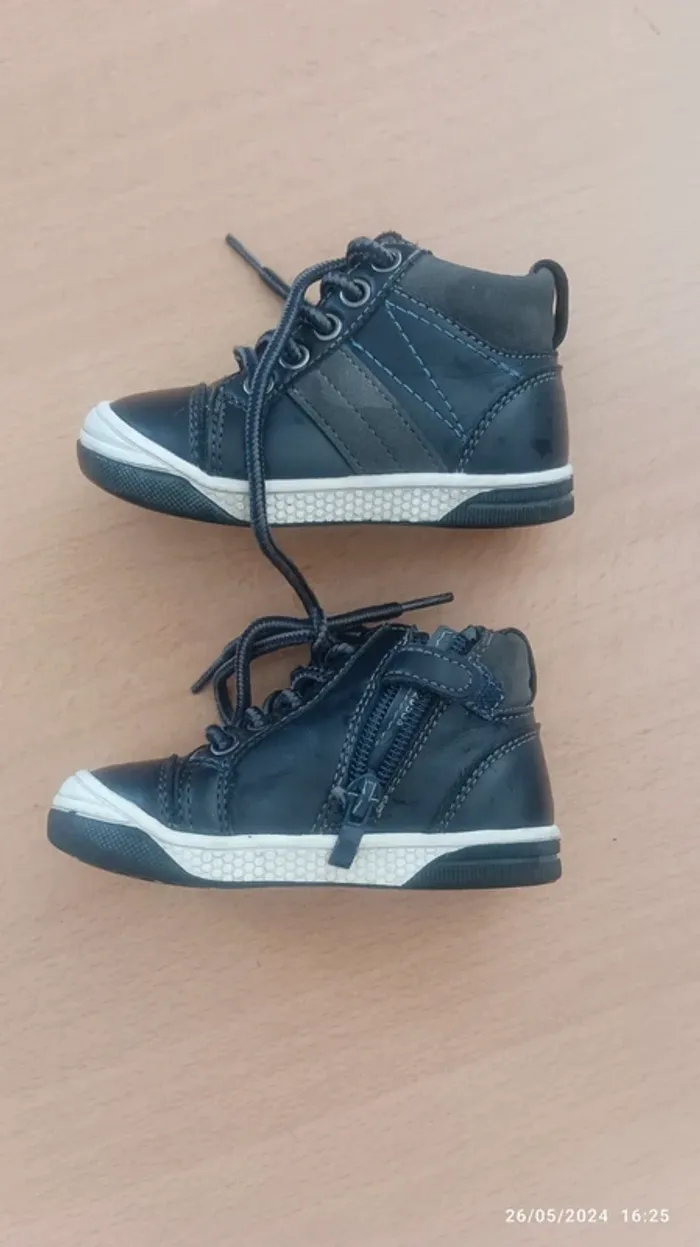 Chaussures 22 - photo numéro 2