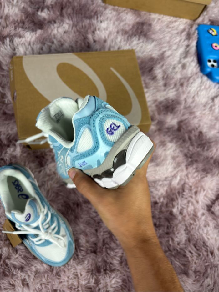 Asics gel NYC blue cream neuve taille 42 - photo numéro 5