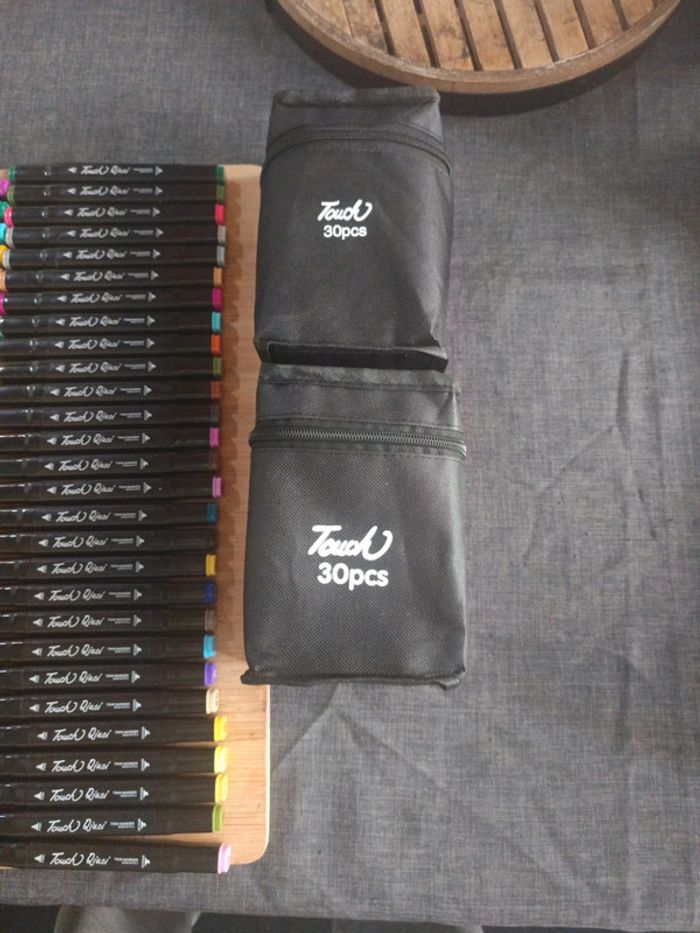 Lot de 53 feutres comme neuf - photo numéro 4