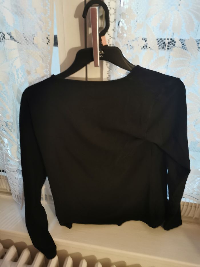 Polo manches longues noir taille 38/40 - photo numéro 2