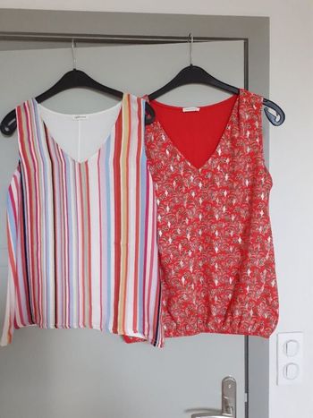 Lot 2 blouses