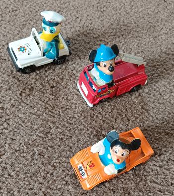 Lot véhicule guisval Disney