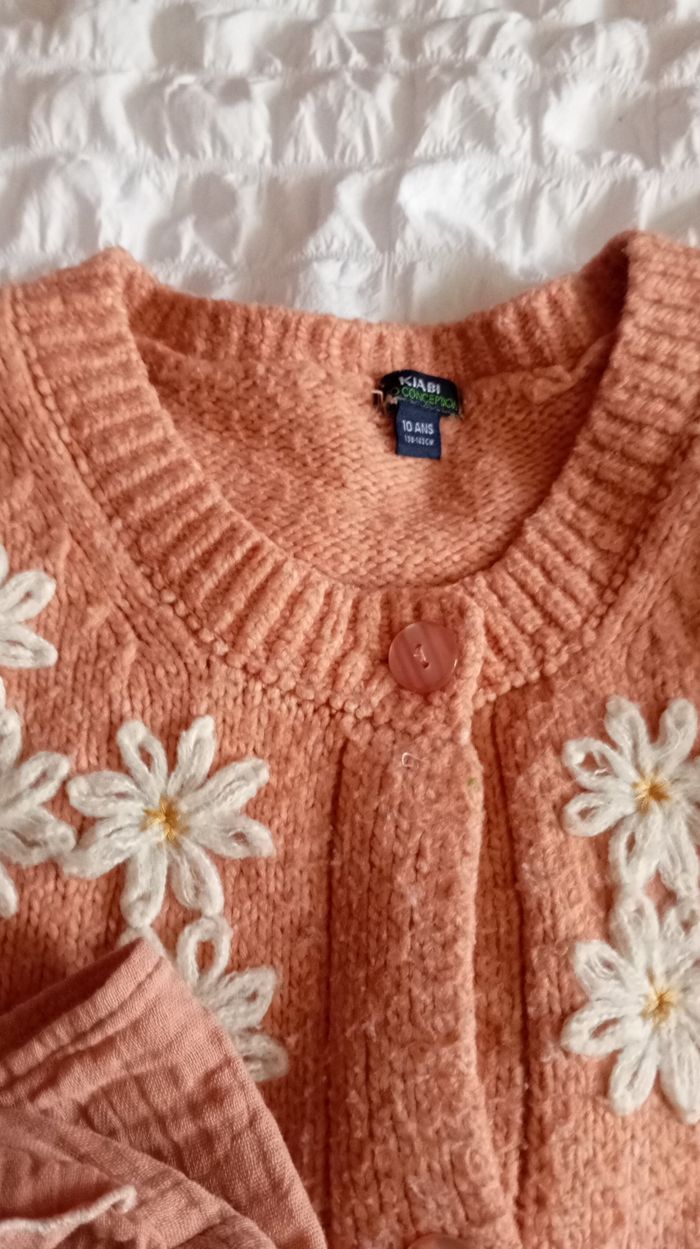 Ensemble jupe blouse et gilet - photo numéro 3