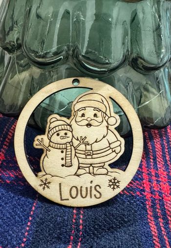 Boule de noël avec prénom enfant  a personnalisée au choix