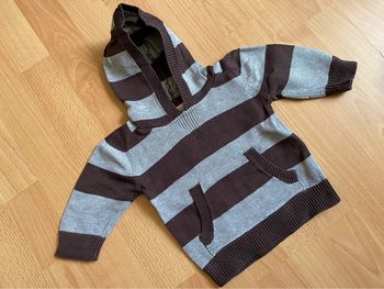 Joli pull à capuche ML à rayures marrons et grises T. 6 mois/68 cm garçon TBE
