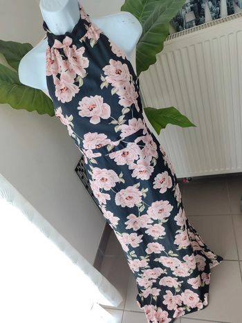 Magnifique robe longue dos nu fleurie