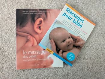 Lots de livres de massage bébé