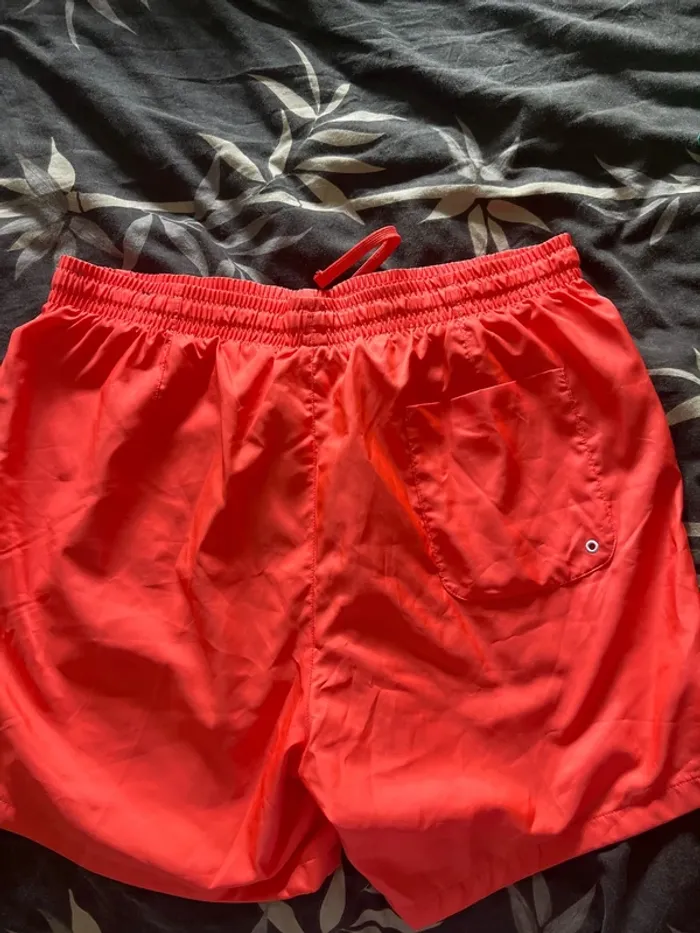 Short de bain Nike - taille XL - photo numéro 2