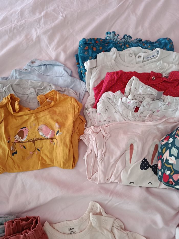 Lot vêtements fille 12 mois - photo numéro 4