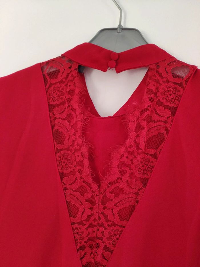 Très jolie tunique rouge à dentelle taille 40 - photo numéro 5