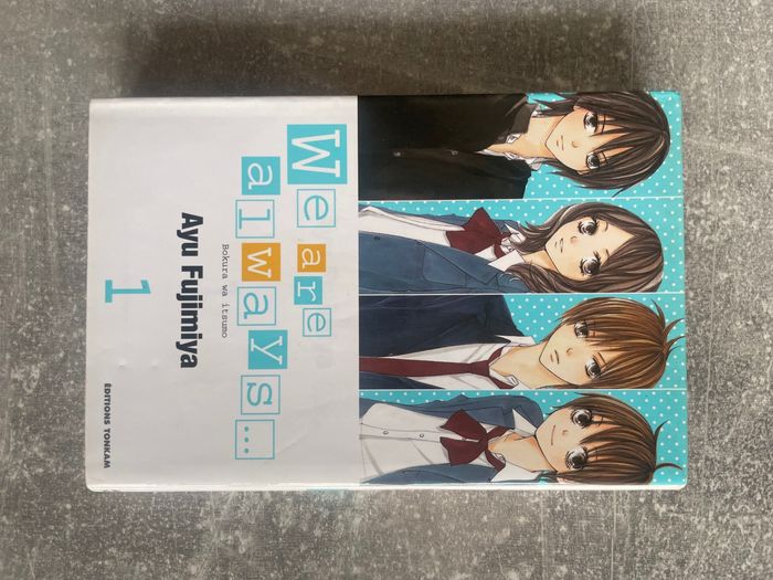 Manga We are always..., tome 1 en version française.