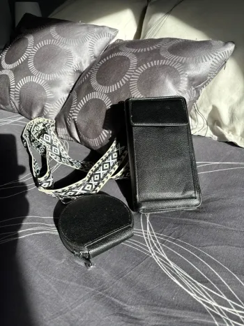 Pochette téléphone