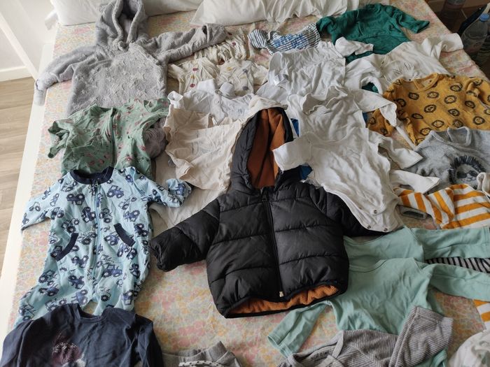 Lots des vêtements garçon 6mois - photo numéro 3