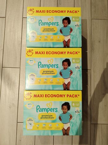 210 couches Pampers baby dry taille 6