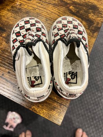 vans hello kitty