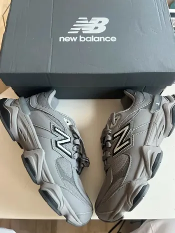 New Balance 9060 Grey 37,5