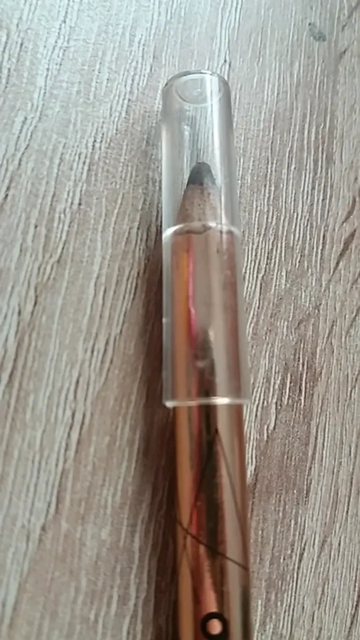 Crayon pour les sourcils - photo numéro 3