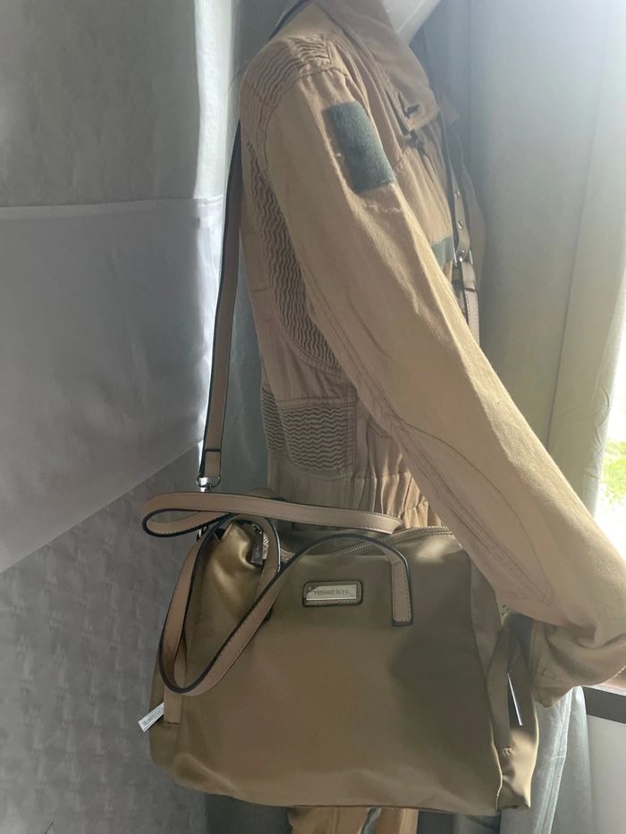 Élégant sac Torrente beige en très bon état - photo numéro 2