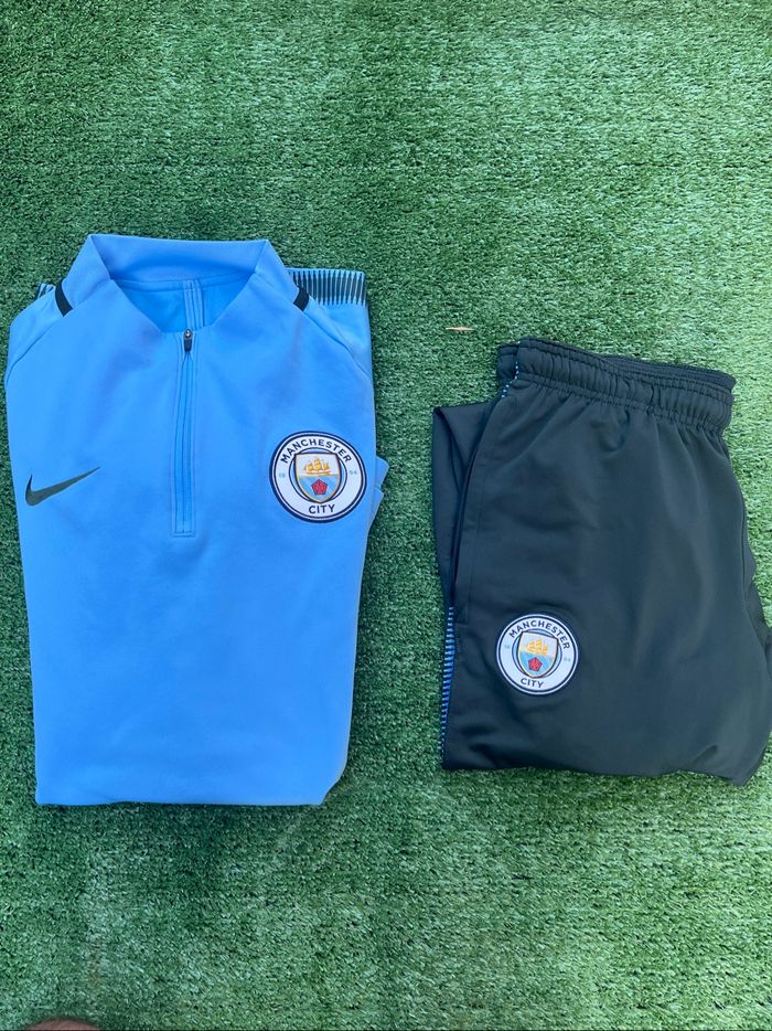 Survêtement Manchester City - photo numéro 2