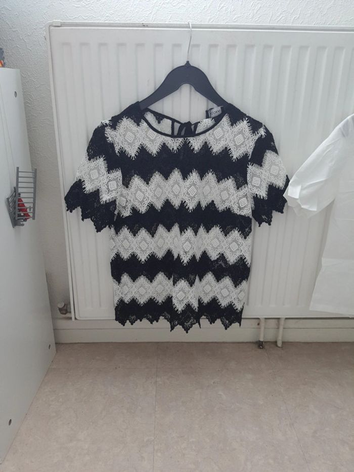 Lot de 2 tee-shirts manches courtes Kookai 36 - photo numéro 2