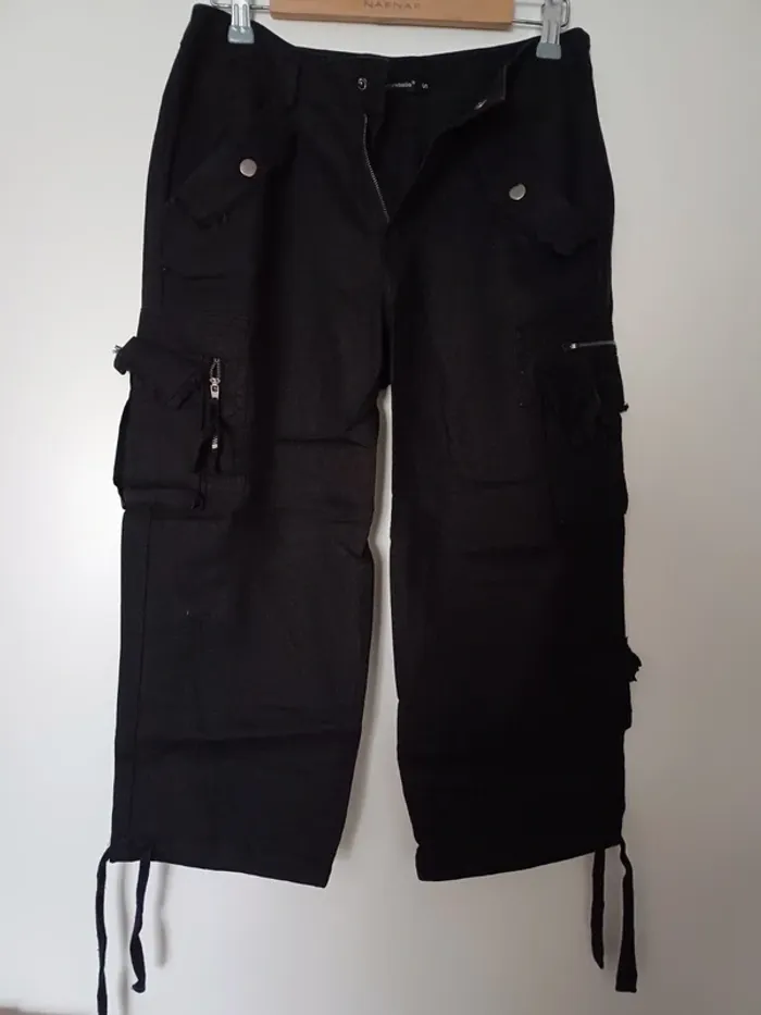 Pantalon 3/4 cargo noir en.lin neuf