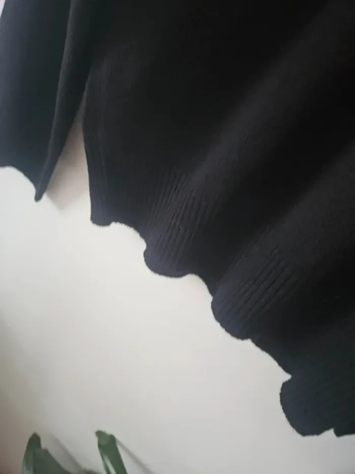 Pull noir homme en laine - photo numéro 2