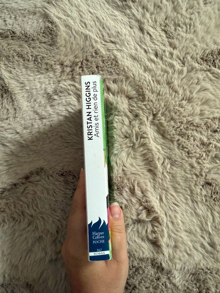 Livre new romance Amis et rien de plus - photo numéro 2