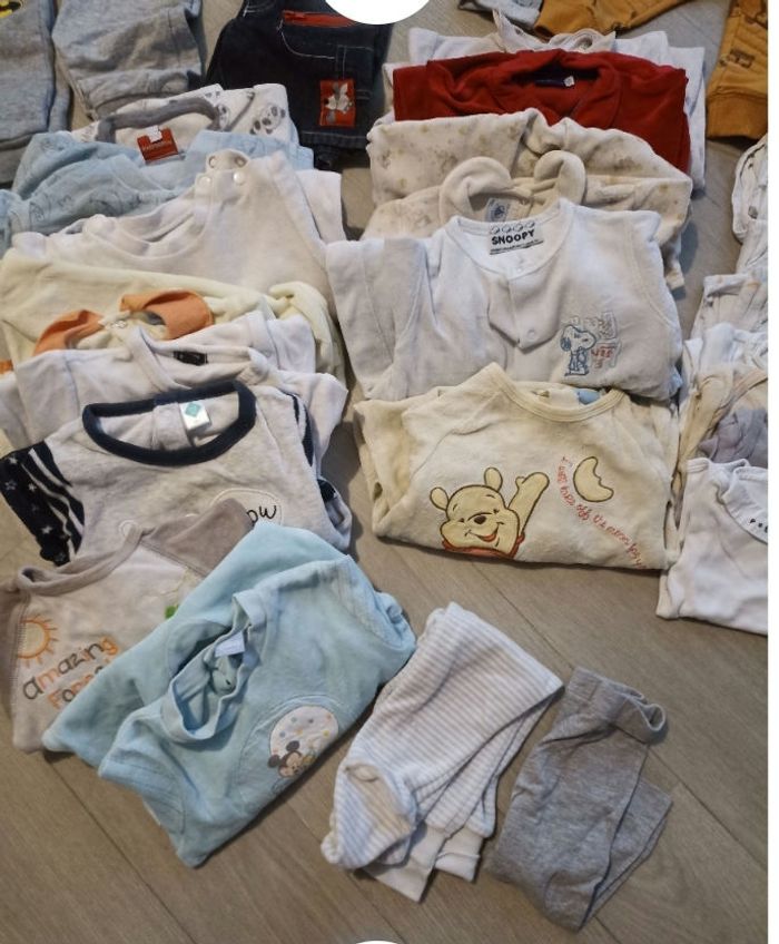 Lot 6 mois 79 pièces 70€ - photo numéro 4