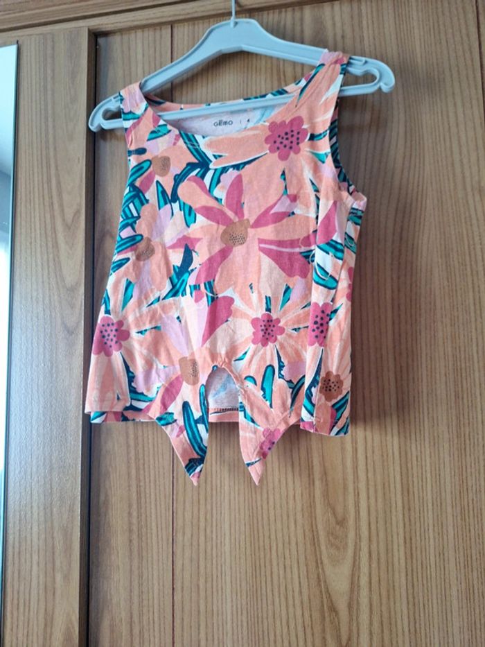 Top gemo motif fleur