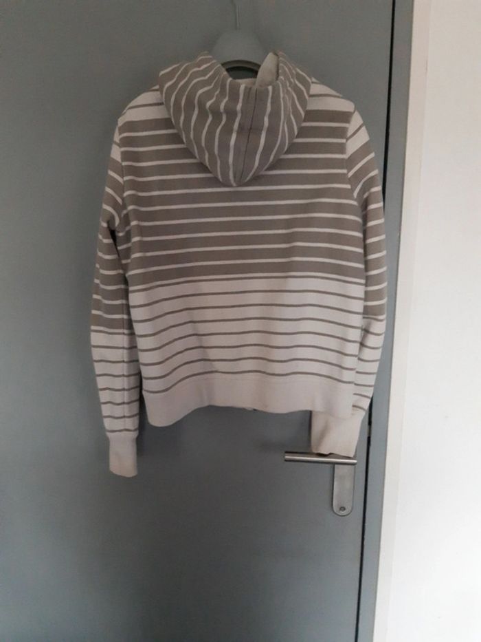 Gilet zippé à capuche - photo numéro 2