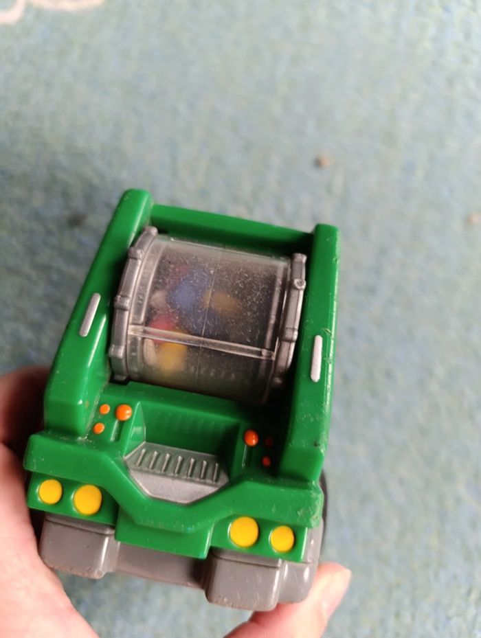 Camion poubelle - photo numéro 3