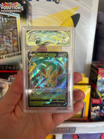Carte Pokémon gradé 9.5 Leafeon v 