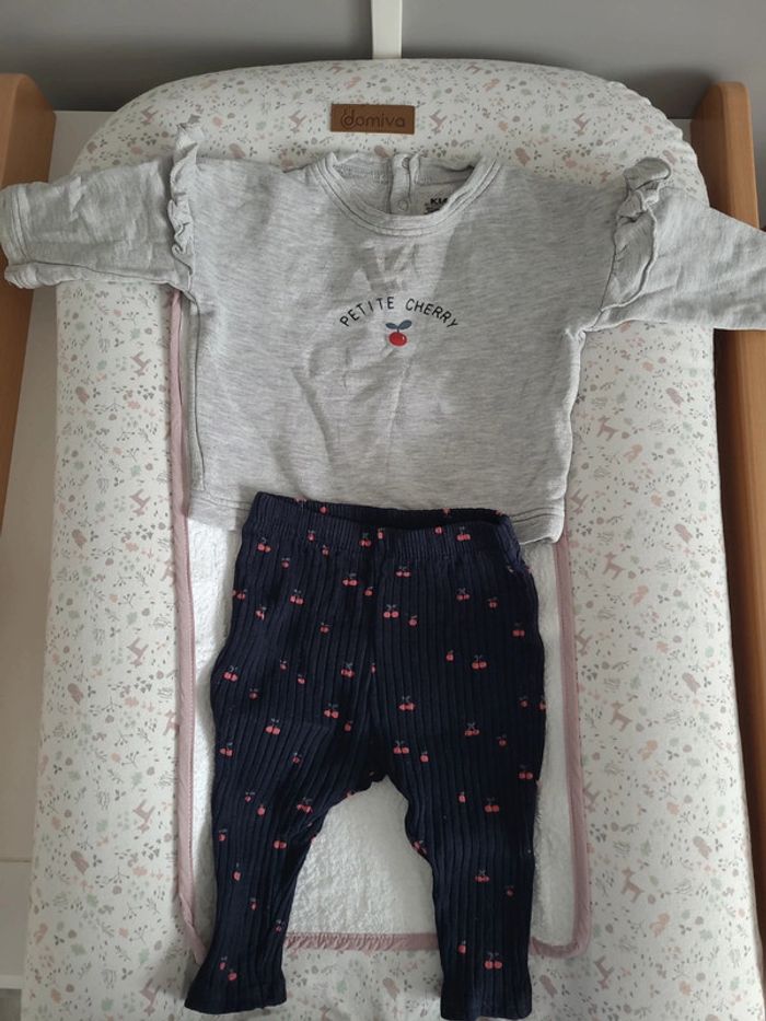 Ensemble petite chery 9 mois